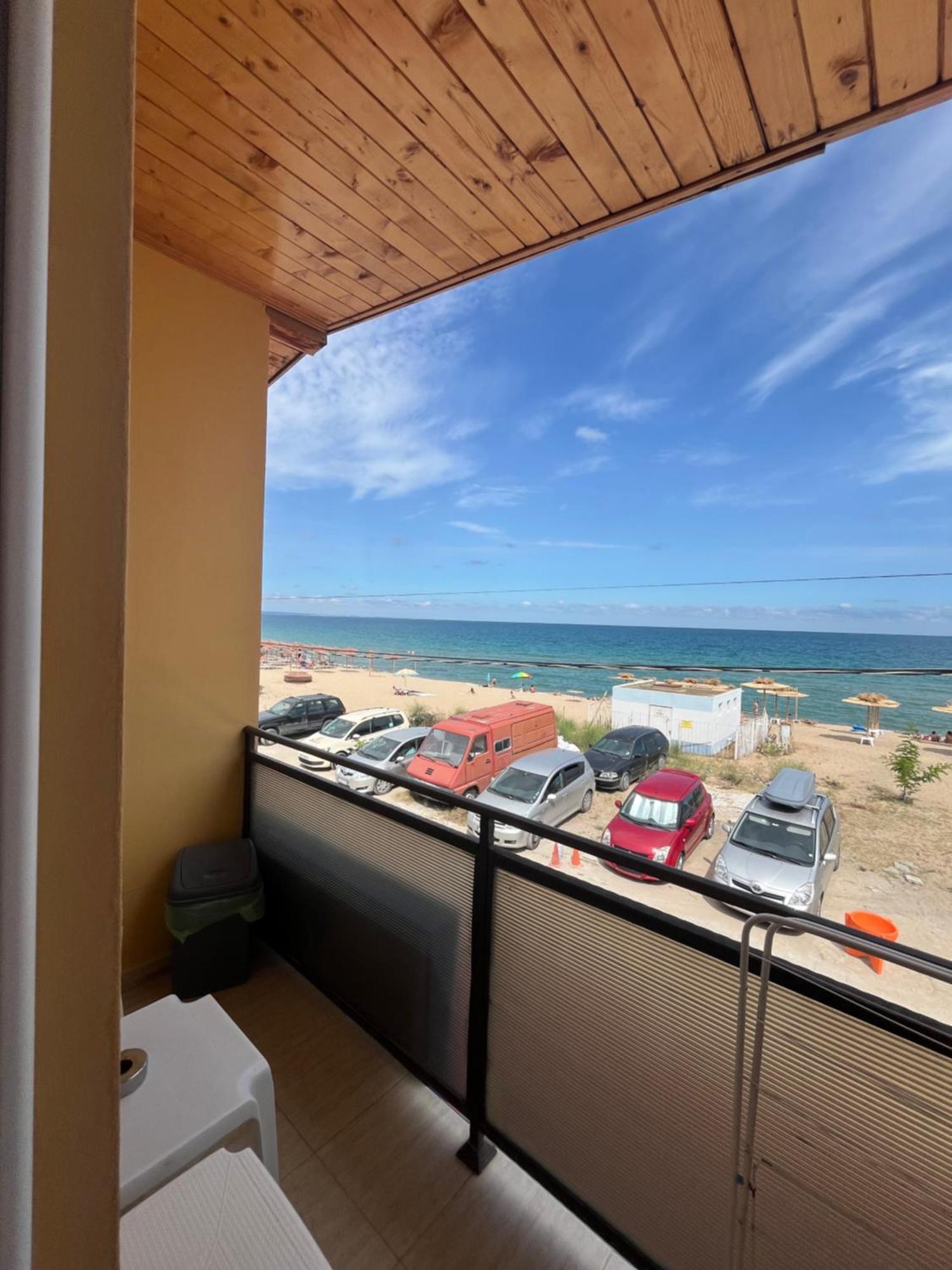 Family Hotel Globus Golden Sands Eksteriør billede
